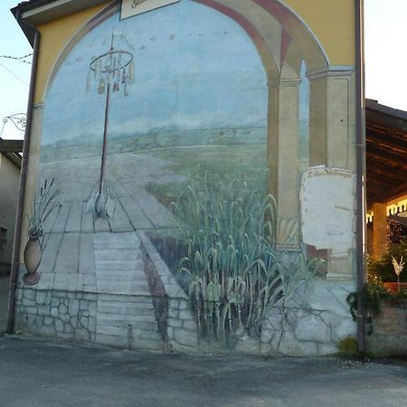 Agriturismo San Martino Castiglione Tinella Exteriér fotografie