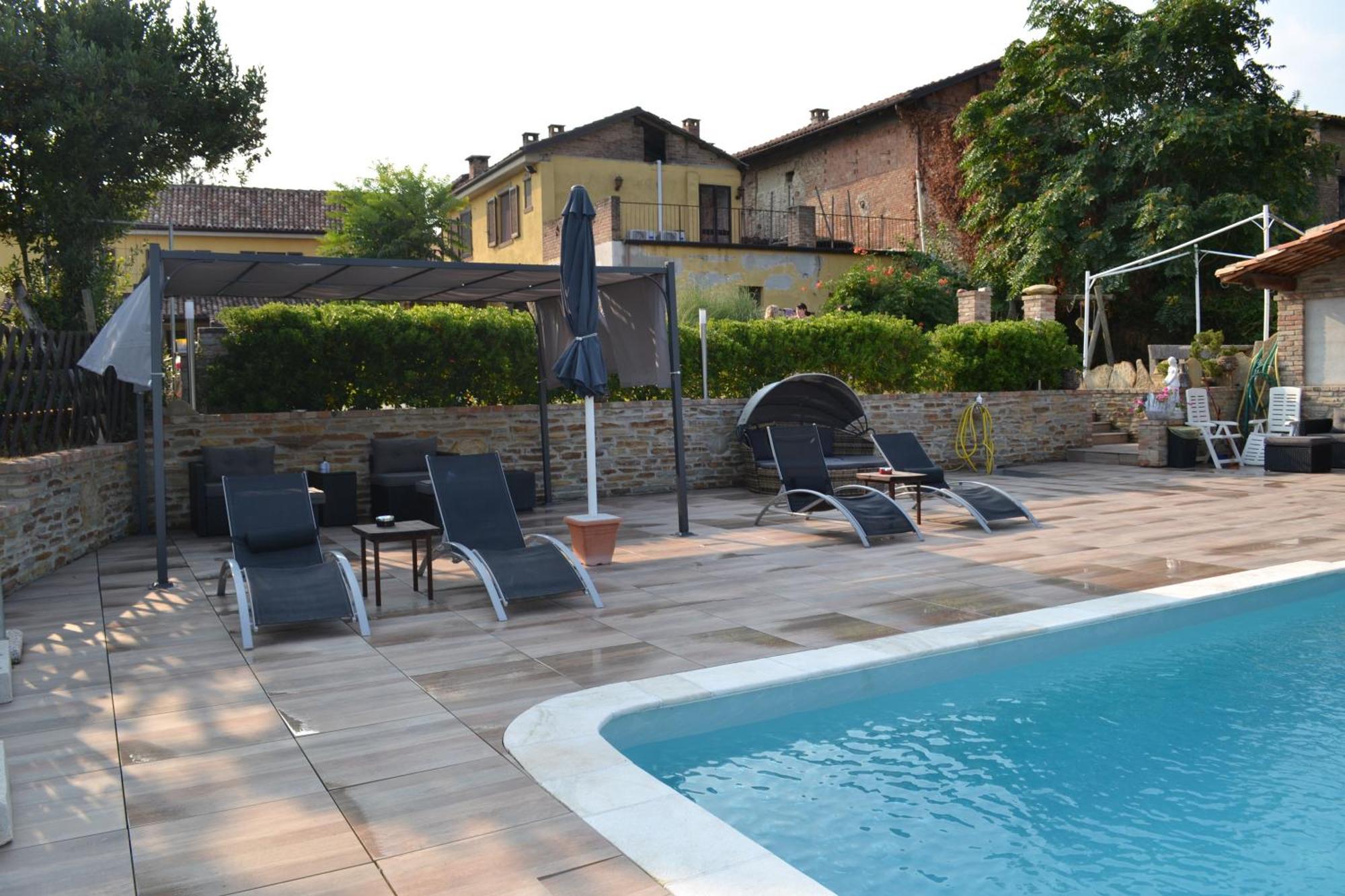 Agriturismo San Martino Castiglione Tinella Exteriér fotografie