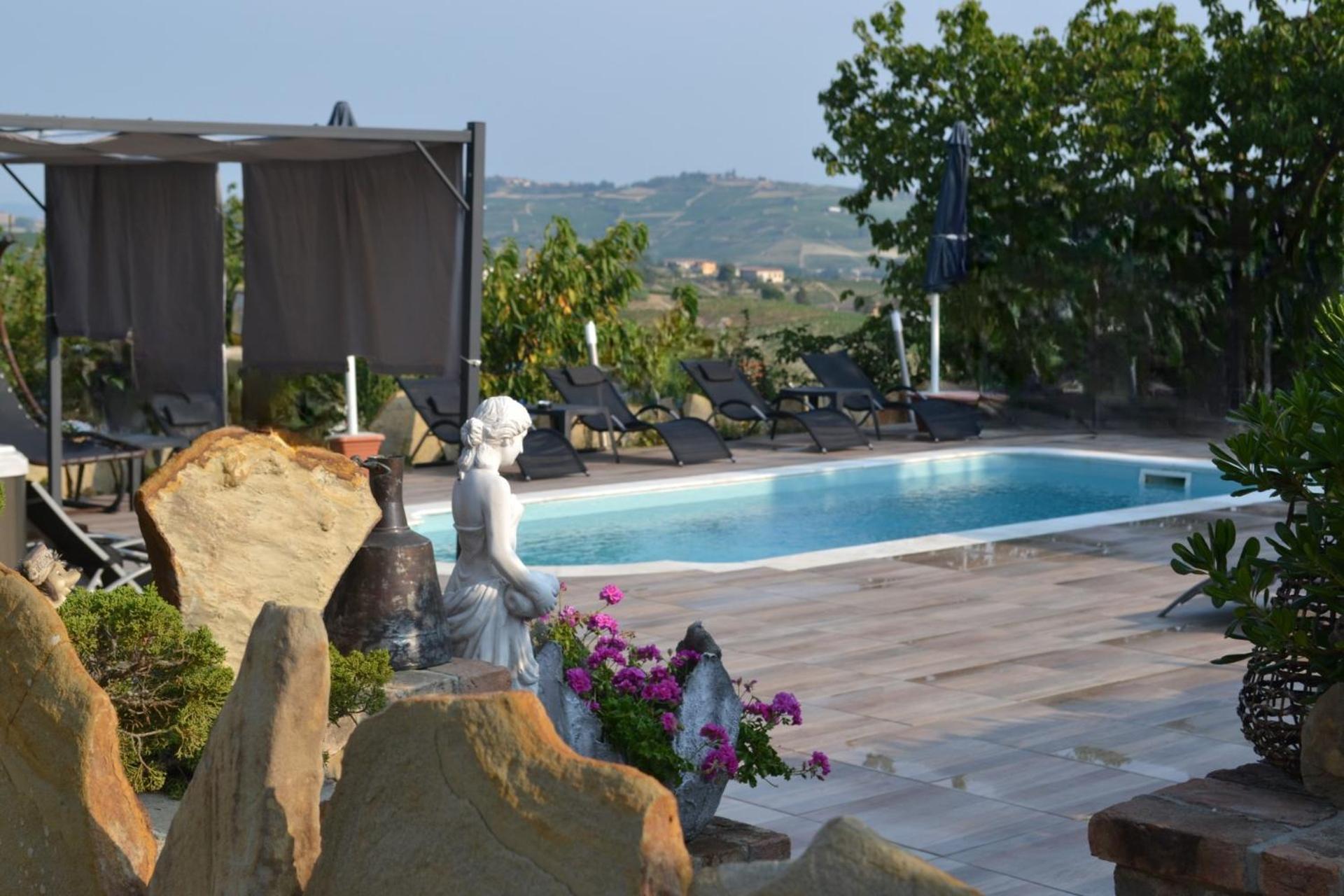 Agriturismo San Martino Castiglione Tinella Exteriér fotografie
